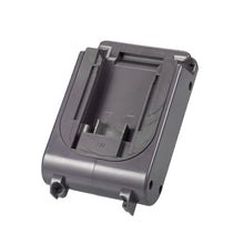 Lade das Bild in den Galerie-Viewer, Black and Decker 20V auf Dyson V7 Batterieadapter