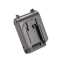 Lade das Bild in den Galerie-Viewer, Black and Decker 20V auf Dyson V8 Batterieadapter