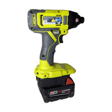 Lade das Bild in den Galerie-Viewer, Milwaukee 18V auf Ryobi 18V Batterieadapter