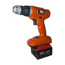 Lade das Bild in den Galerie-Viewer, Milwaukee 18V auf Black &amp; Decker 18V Ni-Cd Akkuadapter
