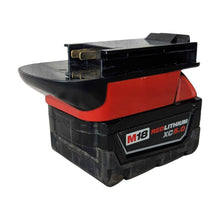 Lade das Bild in den Galerie-Viewer, Milwaukee 18V auf Black &amp; Decker 18V Ni-Cd Akkuadapter
